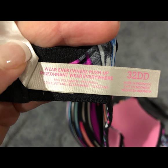 VS PINK Where Everywhere Push Up Bra 32 DD - Picture 4 of 4